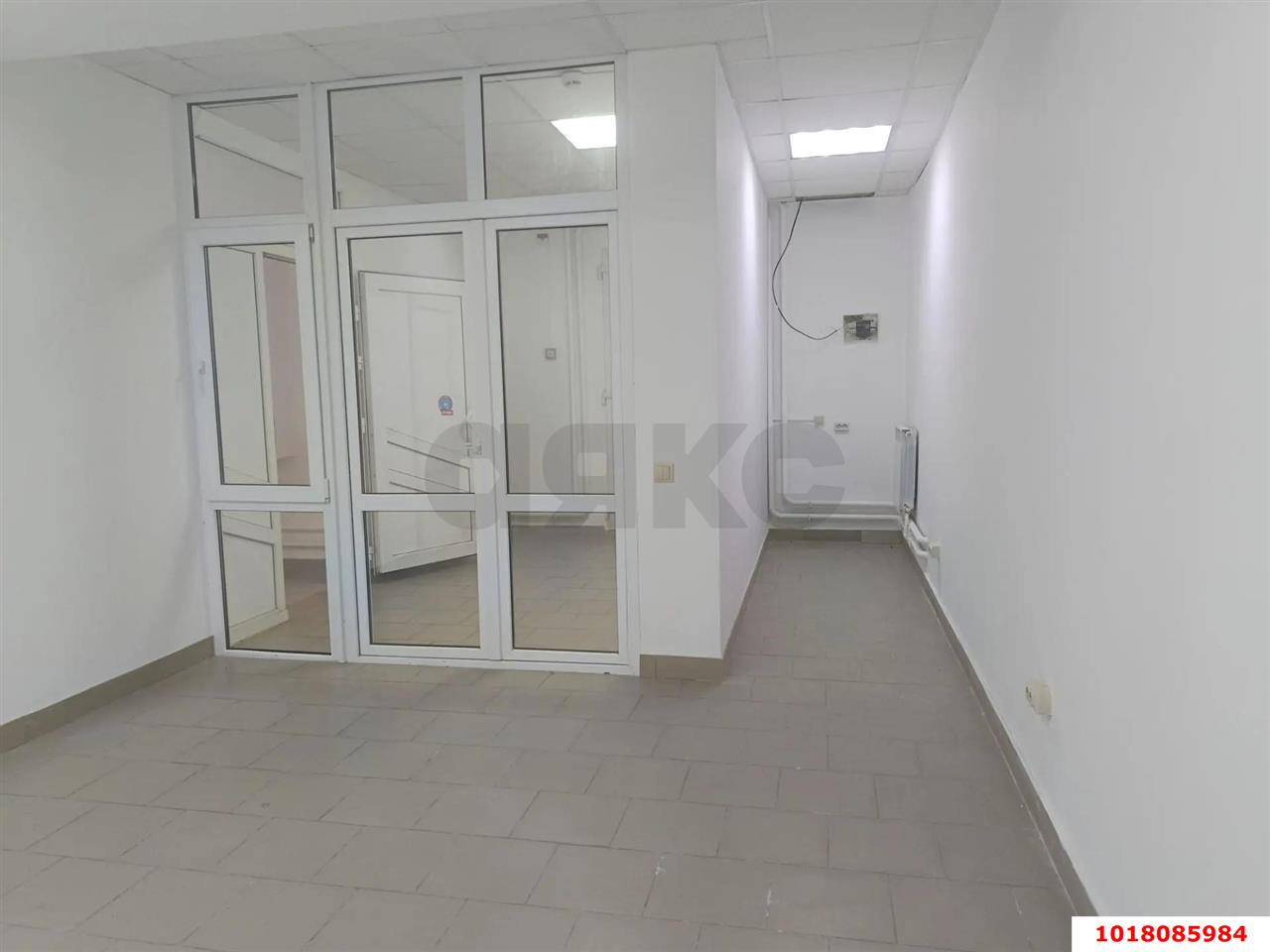 Фото №1: Торговое помещение 31&nbsp;м², 17&nbsp;эт. - Краснодар, Прикубанский внутригородской округ, ЖК Валентина, мкр. 9-й километр, ул. Можайского, 55