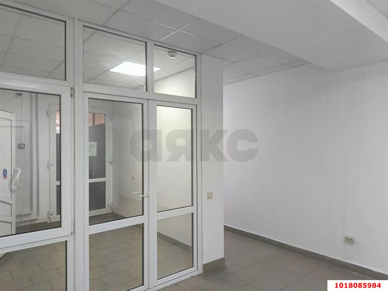 Фото №6: Торговое помещение 31&nbsp;м², 17&nbsp;эт. - Краснодар, Прикубанский внутригородской округ, ЖК Валентина, мкр. 9-й километр, ул. Можайского, 55
