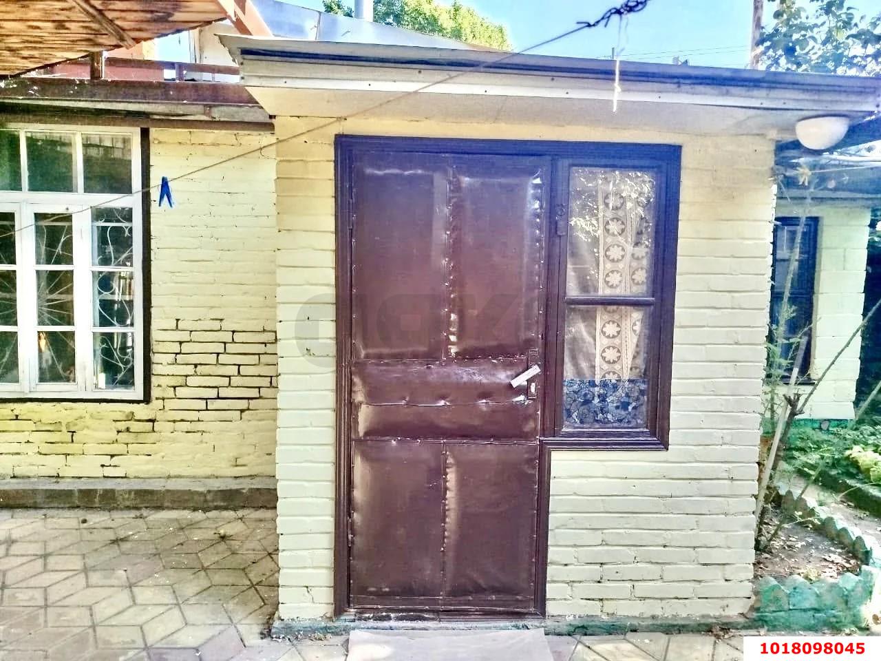 Фото №2: 1-комнатная квартира 30&nbsp;м², 1/1&nbsp;эт. - Краснодар, Западный внутригородской округ, мкр. Центральный, ул. Горького, 97
