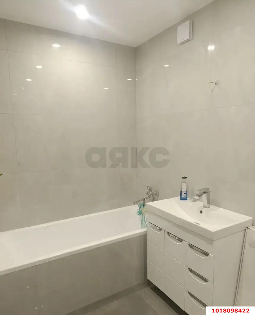 Фото №4: 2-комнатная квартира 65&nbsp;м², 3/3&nbsp;эт. - Краснодар, Прикубанский внутригородской округ, мкр. жилой комплекс Отрада, ул. имени Валерия Вишневецкого, 13/2