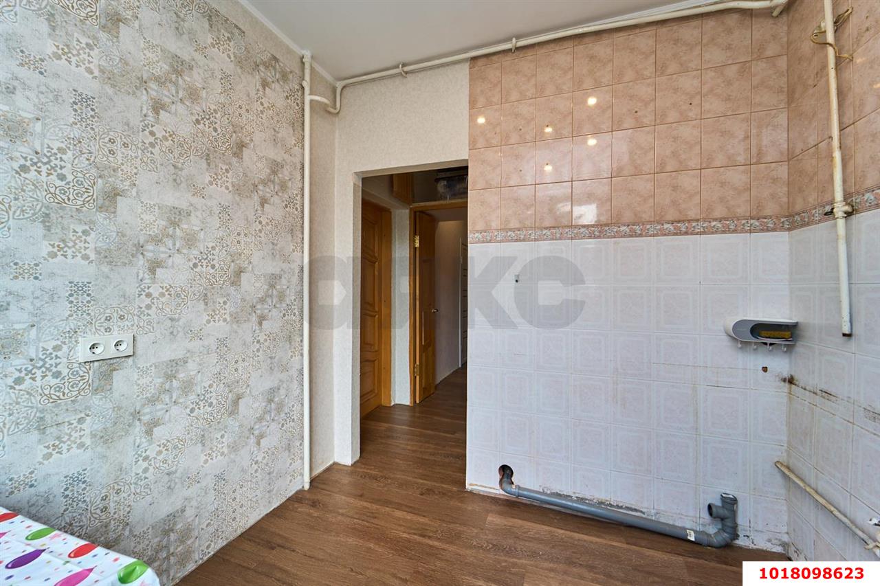 Фото №10: 3-комнатная квартира 70&nbsp;м², 2/3&nbsp;эт. - Краснодар, Карасунский внутригородской округ, ж/м Пашковский, ул. Кутовая, 6