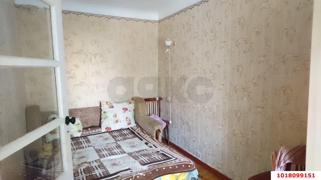 Фото №2: 3-комнатная квартира 60&nbsp;м², 2/4&nbsp;эт. - Краснодар, Центральный внутригородской округ, мкр. Дубинка, ул. Воронежская, 40