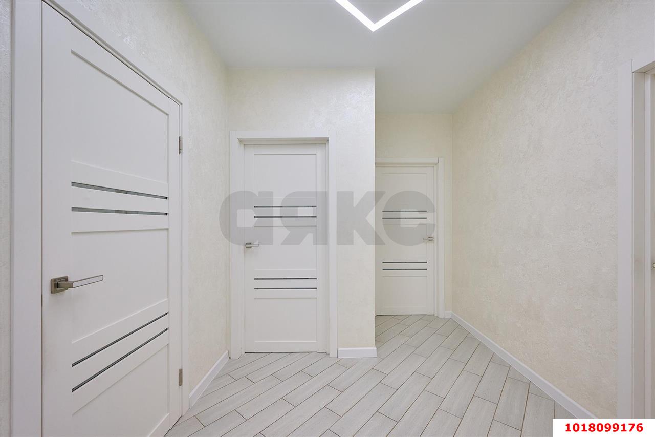 Фото №9: 3-комнатная квартира 80&nbsp;м², 2/19&nbsp;эт. - Краснодар, Прикубанский внутригородской округ, Молодёжный, мкр. жилой комплекс Абрикос, ул. 5-я Дорожная, 68к2