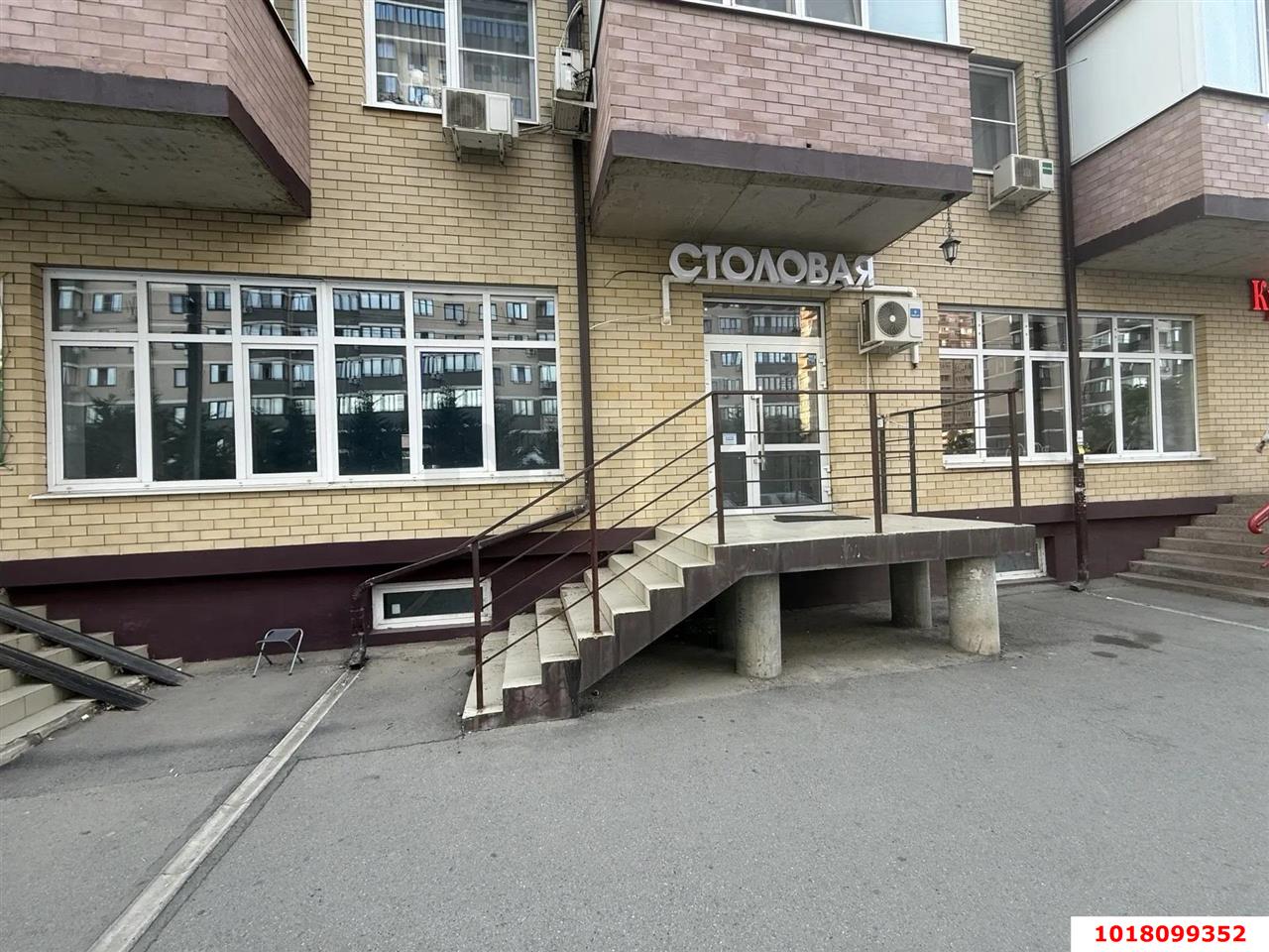 Фото №1: Торговое помещение 185&nbsp;м², 1/3&nbsp;эт. - Краснодар, Прикубанский внутригородской округ, Калинино, мкр. имени Петра Метальникова, ул. Евгении Жигуленко, 30к1