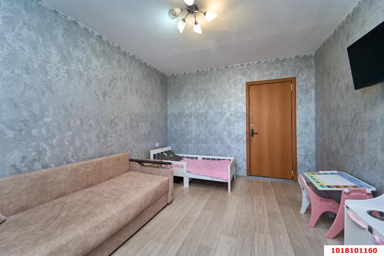 Фото №8: 2-комнатная квартира 57&nbsp;м², 13/14&nbsp;эт. - Краснодар, Западный внутригородской округ, мкр. Юбилейный, пр-кт Чекистов, 1