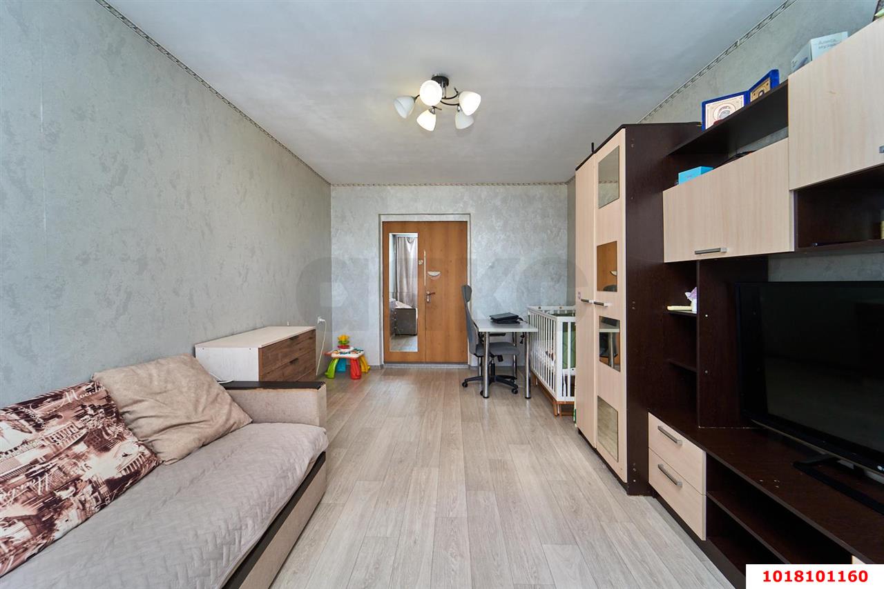 Фото №6: 2-комнатная квартира 57&nbsp;м², 13/14&nbsp;эт. - Краснодар, Западный внутригородской округ, мкр. Юбилейный, пр-кт Чекистов, 1