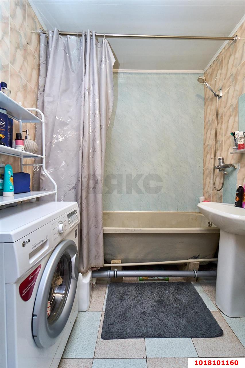 Фото №14: 2-комнатная квартира 57&nbsp;м², 13/14&nbsp;эт. - Краснодар, Западный внутригородской округ, мкр. Юбилейный, пр-кт Чекистов, 1