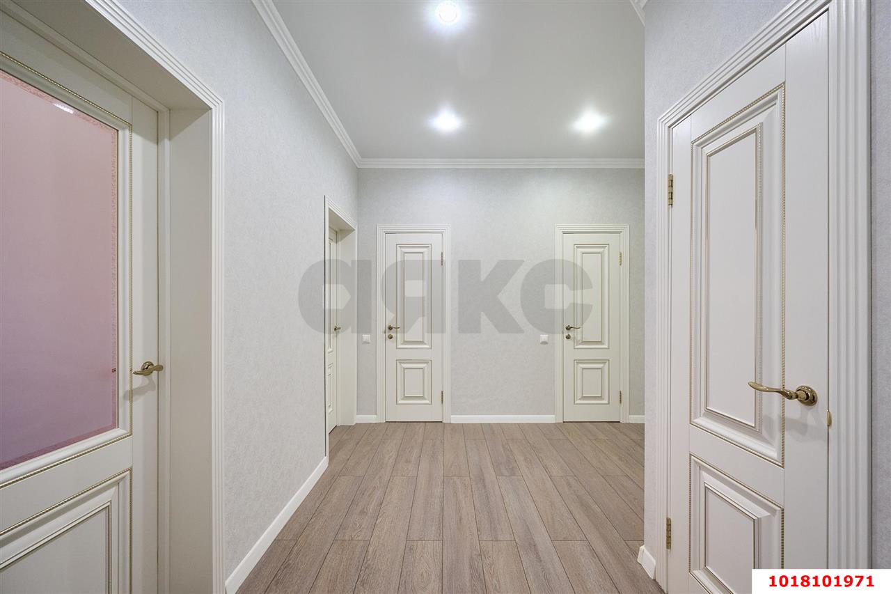 Фото №26: 2-комнатная квартира 72&nbsp;м², 10/19&nbsp;эт. - Краснодар, Западный внутригородской округ, мкр. Юбилейный, ул. 70-летия Октября, 1/5