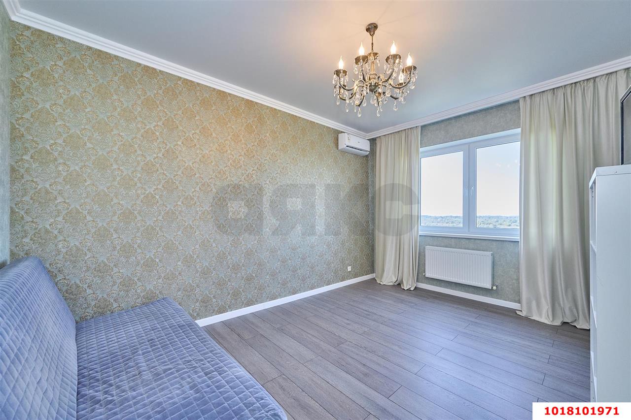 Фото №9: 2-комнатная квартира 72&nbsp;м², 10/19&nbsp;эт. - Краснодар, Западный внутригородской округ, мкр. Юбилейный, ул. 70-летия Октября, 1/5