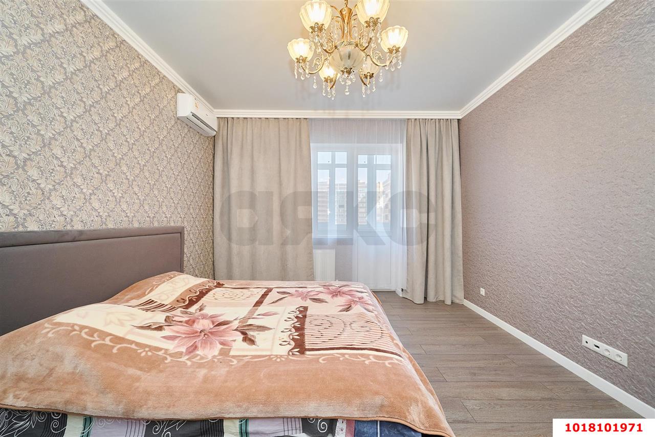 Фото №7: 2-комнатная квартира 72&nbsp;м², 10/19&nbsp;эт. - Краснодар, Западный внутригородской округ, мкр. Юбилейный, ул. 70-летия Октября, 1/5