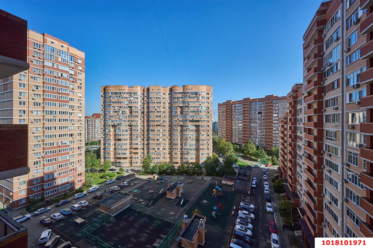 Фото №17: 2-комнатная квартира 72&nbsp;м², 10/19&nbsp;эт. - Краснодар, Западный внутригородской округ, мкр. Юбилейный, ул. 70-летия Октября, 1/5