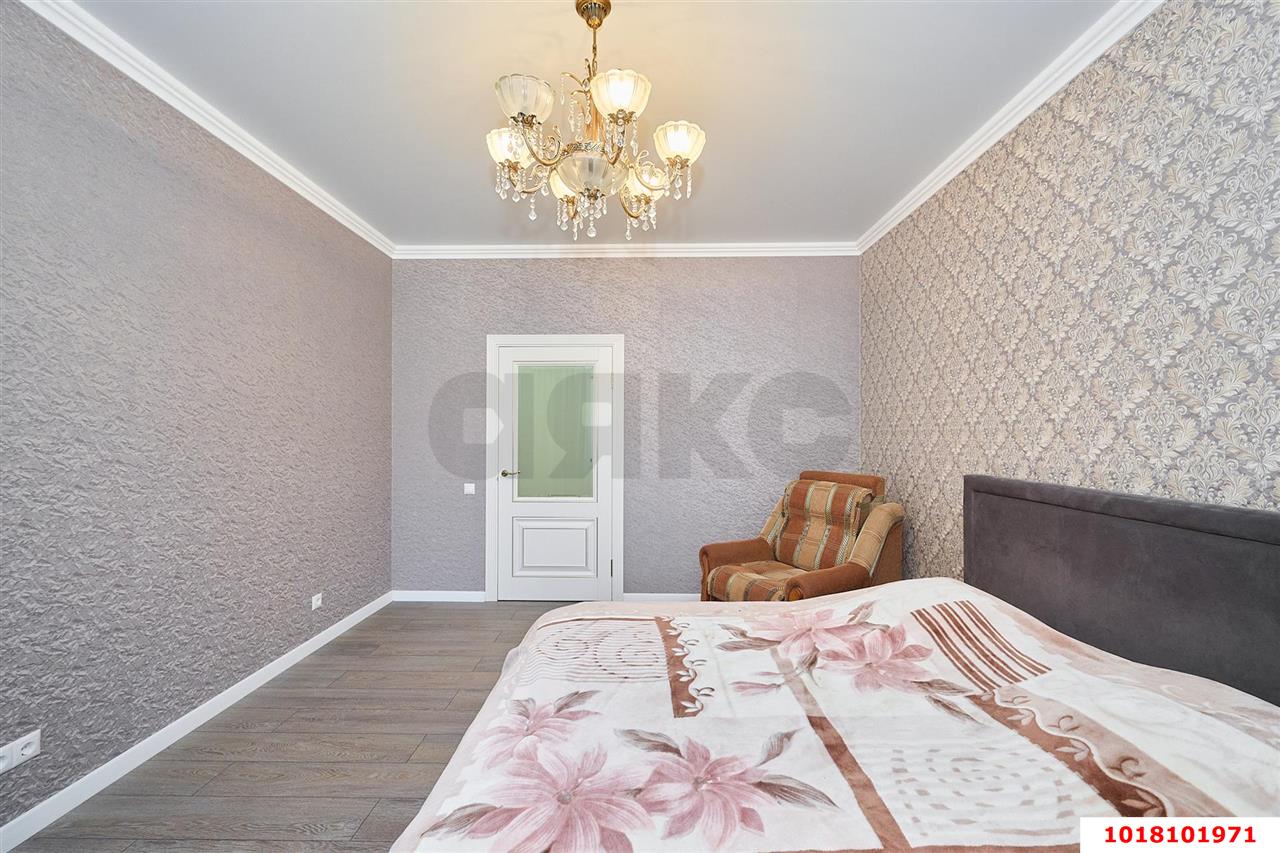Фото №8: 2-комнатная квартира 72&nbsp;м², 10/19&nbsp;эт. - Краснодар, Западный внутригородской округ, мкр. Юбилейный, ул. 70-летия Октября, 1/5