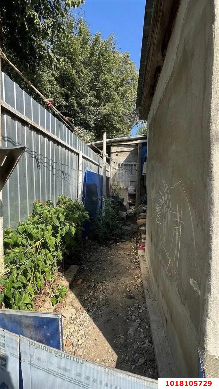 Фото №5: Часть дома 34&nbsp;м² + 1&nbsp;сот., 1&nbsp;эт. - Краснодар, Центральный внутригородской округ, мкр. Центральный, ул. Длинная, 172