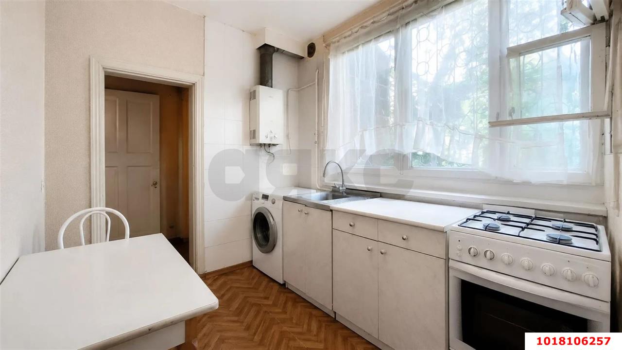 Фото №11: Часть дома 40&nbsp;м² + 1&nbsp;сот., 1&nbsp;эт. - Краснодар, мкр. Западный внутригородской округ, ул. Клубная, 12А