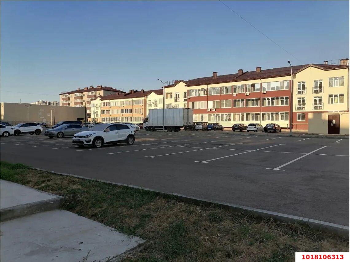 Фото №3: 3-комнатная квартира 57&nbsp;м², 3/3&nbsp;эт. - Краснодар, Прикубанский внутригородской округ, мкр. жилой комплекс Усадьба, ул. имени Валерия Вишневецкого, 11к2