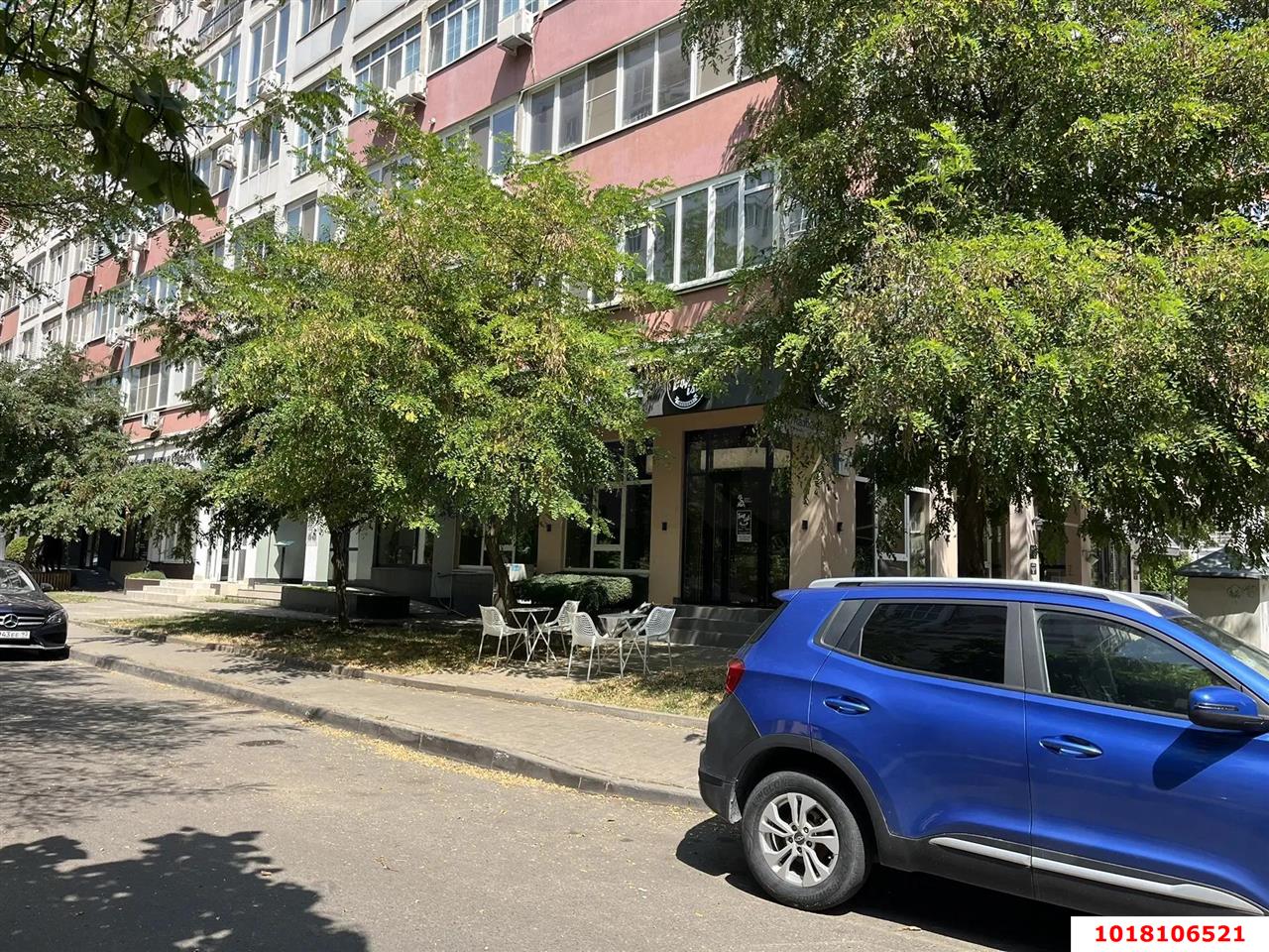 Фото №3: Торговое помещение 105&nbsp;м², 1/15&nbsp;эт. - Краснодар, Прикубанский внутригородской округ, Фестивальный, мкр. Солнечный, ул. Казбекская, 14