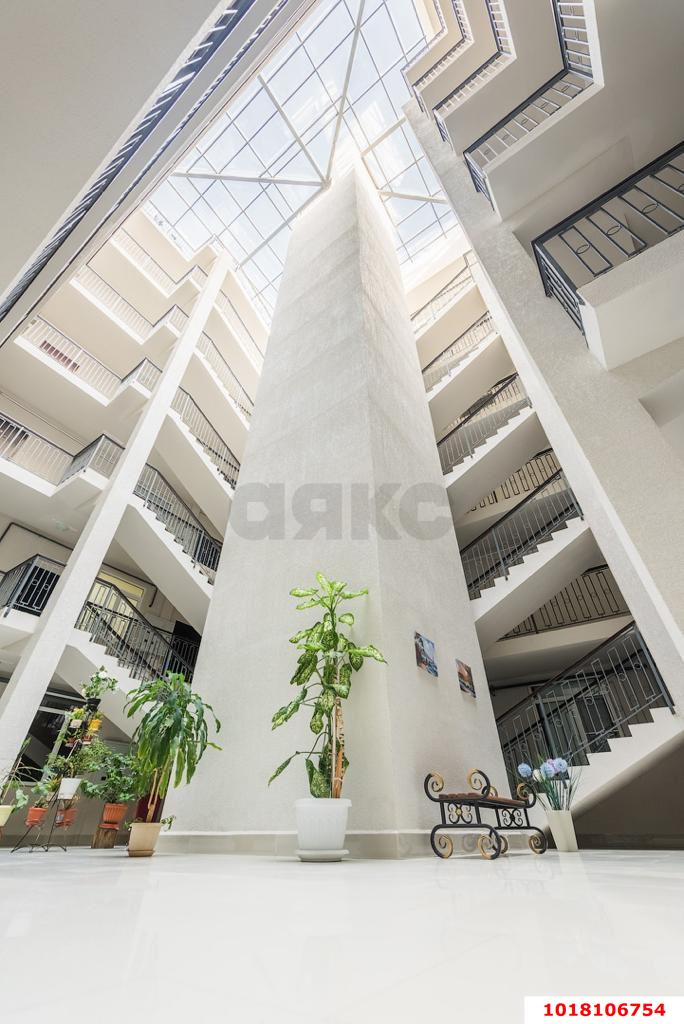 Фото №1: 1-комнатная квартира 42&nbsp;м², 3/6&nbsp;эт. - Анапа, ул. Маяковского, 5