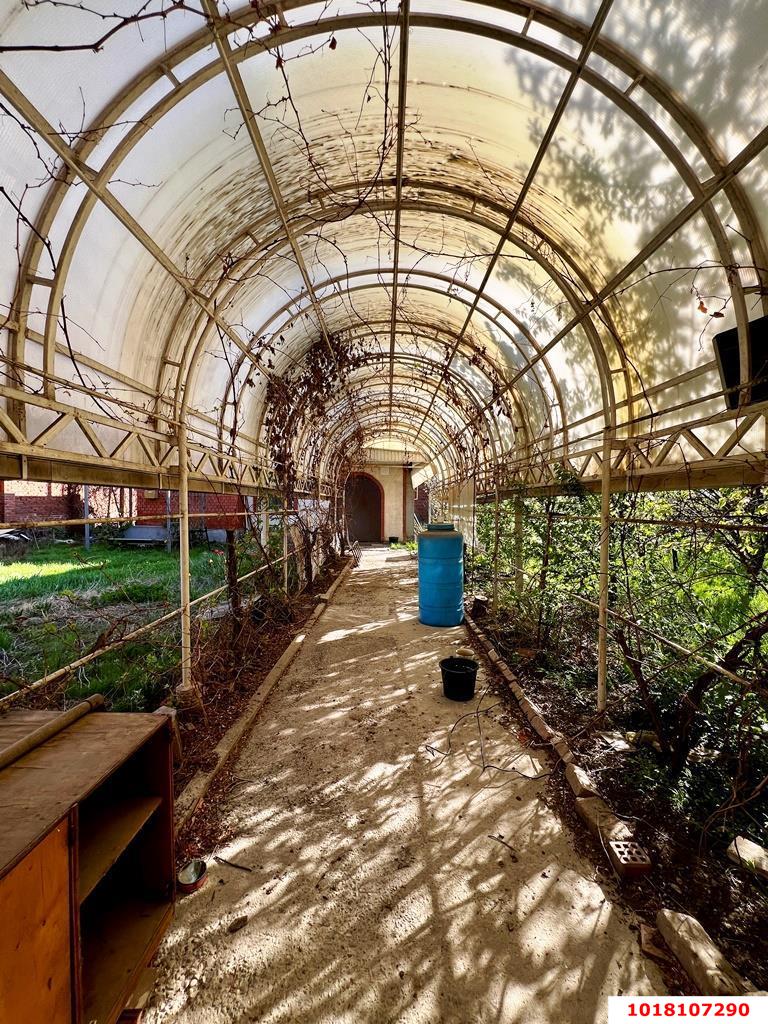 Фото №10: Дом 278&nbsp;м² + 16.09&nbsp;сот., 2&nbsp;эт. - Краснодар, Прикубанский внутригородской округ, мкр. Сады Калинина, ул. Семёновская