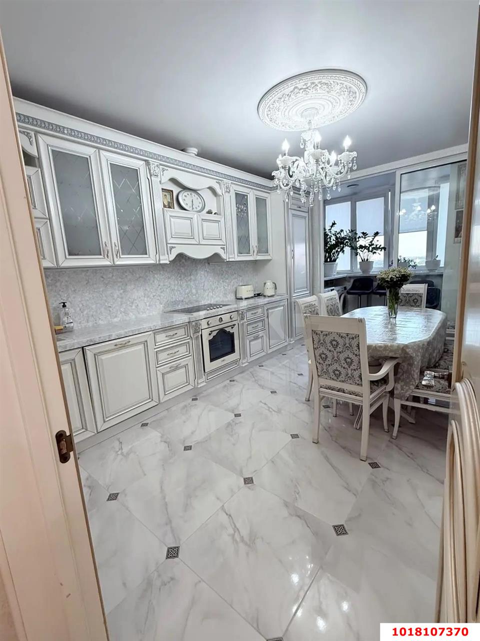 Фото №3: 2-комнатная квартира 73&nbsp;м², 14/17&nbsp;эт. - Краснодар, Центральный внутригородской округ, мкр. Школьный, ул. 9 Мая, 48/1к2