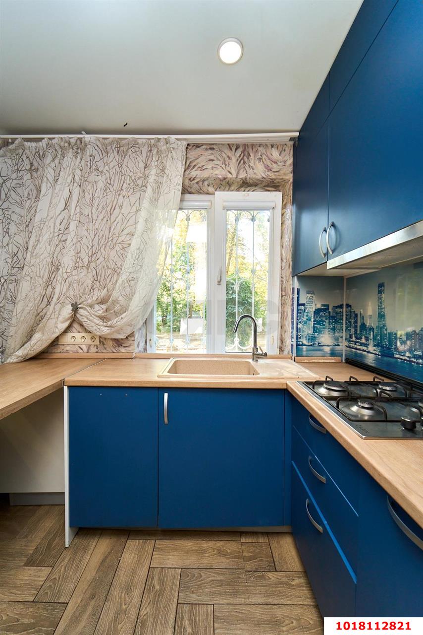Фото №4: 3-комнатная квартира 60&nbsp;м², 1/5&nbsp;эт. - Краснодар, Центральный внутригородской округ, мкр. Завод Измерительных Приборов, ул. Колхозная, 63