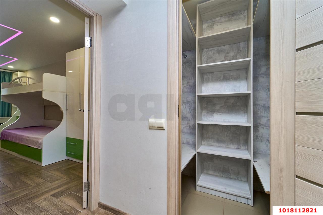 Фото №12: 3-комнатная квартира 60&nbsp;м², 1/5&nbsp;эт. - Краснодар, Центральный внутригородской округ, мкр. Завод Измерительных Приборов, ул. Колхозная, 63