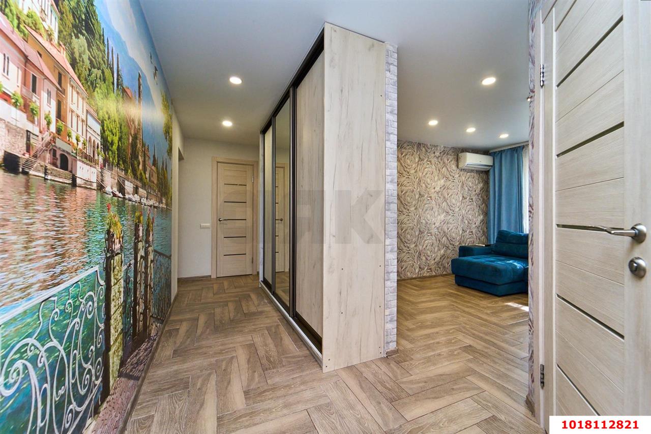 Фото №9: 3-комнатная квартира 60&nbsp;м², 1/5&nbsp;эт. - Краснодар, Центральный внутригородской округ, мкр. Завод Измерительных Приборов, ул. Колхозная, 63