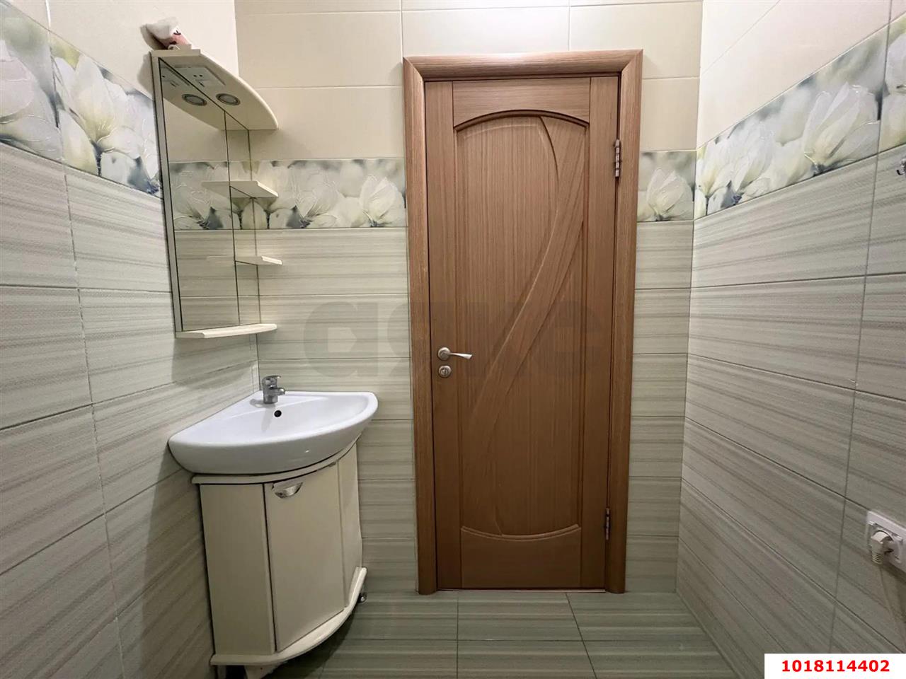 Фото №6: 1-комнатная квартира 46&nbsp;м², 3/9&nbsp;эт. - Краснодар, Прикубанский внутригородской округ, мкр. Музыкальный, ул. имени Сергея Есенина, 108/3к1