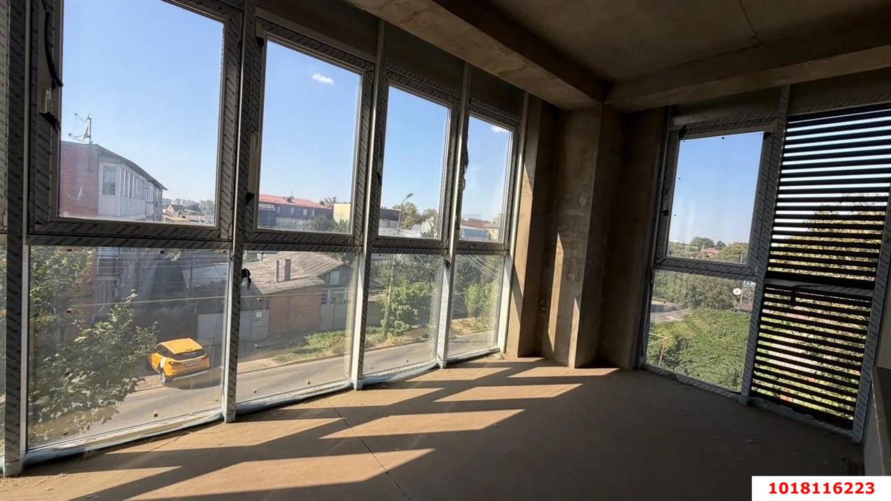 Фото №7: 3-комнатная квартира 165&nbsp;м², 3/9&nbsp;эт. - Краснодар, Западный внутригородской округ, мкр. Центральный, ул. Чкалова, 8