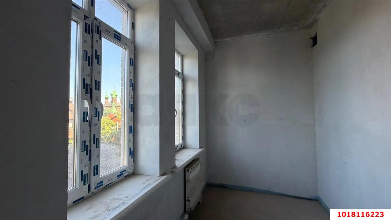 Фото №8: 3-комнатная квартира 165&nbsp;м², 3/9&nbsp;эт. - Краснодар, Западный внутригородской округ, мкр. Центральный, ул. Чкалова, 8