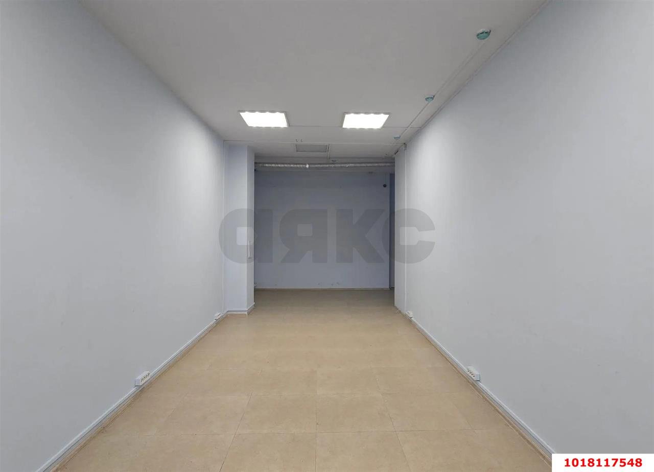 Фото №7: Торговое помещение 80&nbsp;м², 1/23&nbsp;эт. - Краснодар, Центральный внутригородской округ, Черёмушки, мкр. ЖК Солнечный Остров, ул. Ставропольская, 336/6