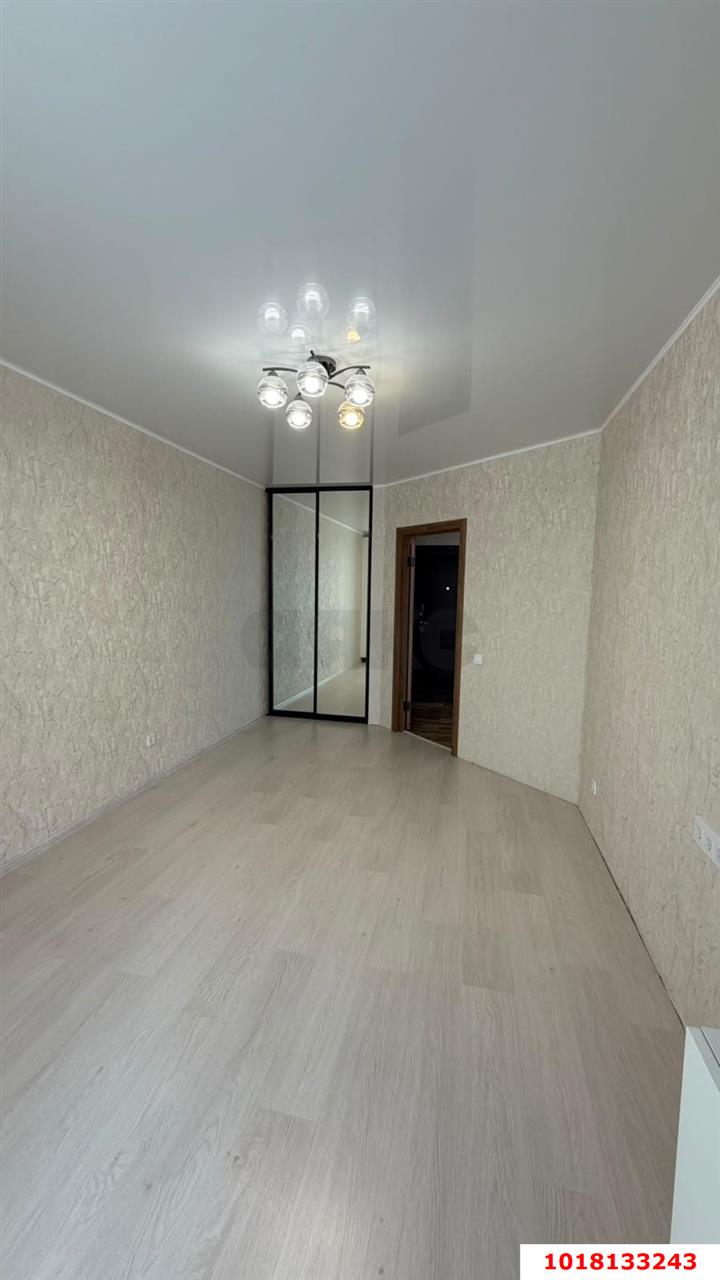 Фото №8: 1-комнатная квартира 46&nbsp;м², 16/17&nbsp;эт. - Краснодар, Прикубанский внутригородской округ, имени Петра Метальникова, мкр. ЖК Времена Года 3, ул. Цезаря Куникова, 24к1