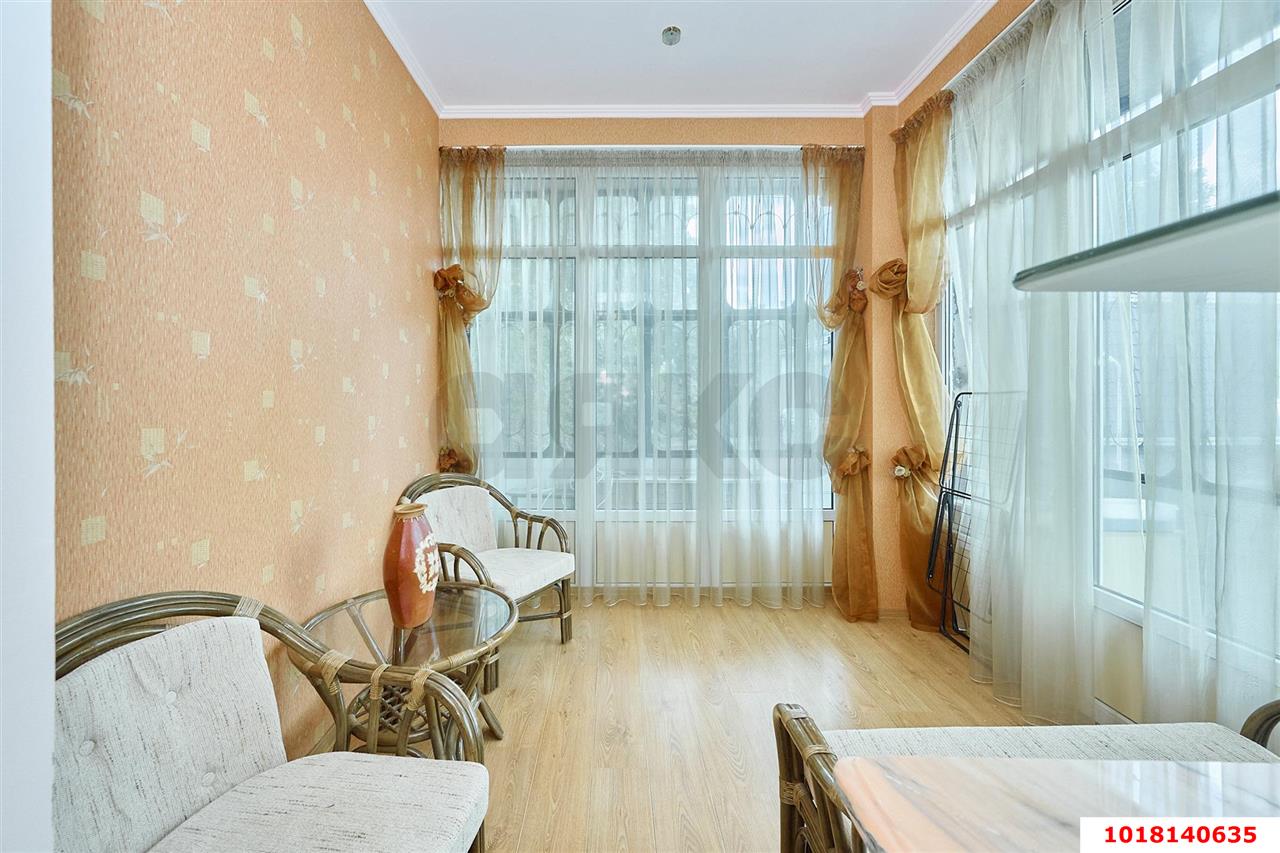 Фото №12: 4-комнатная квартира 144&nbsp;м², 2/6&nbsp;эт. - Краснодар, Карасунский внутригородской округ, мкр. Черёмушки, ул. Селезнёва, 212