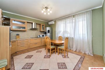 Фото №1: 2-комнатная квартира 74&nbsp;м², 16/16&nbsp;эт. - Краснодар, мкр. Завод Измерительных Приборов, ул. Зиповская, 11