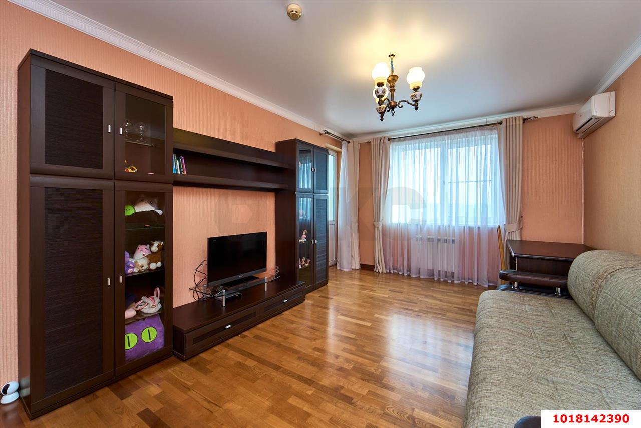Фото №4: 2-комнатная квартира 90&nbsp;м², 16/16&nbsp;эт. - Краснодар, Прикубанский внутригородской округ, мкр. Завод Измерительных Приборов, ул. Зиповская, 11