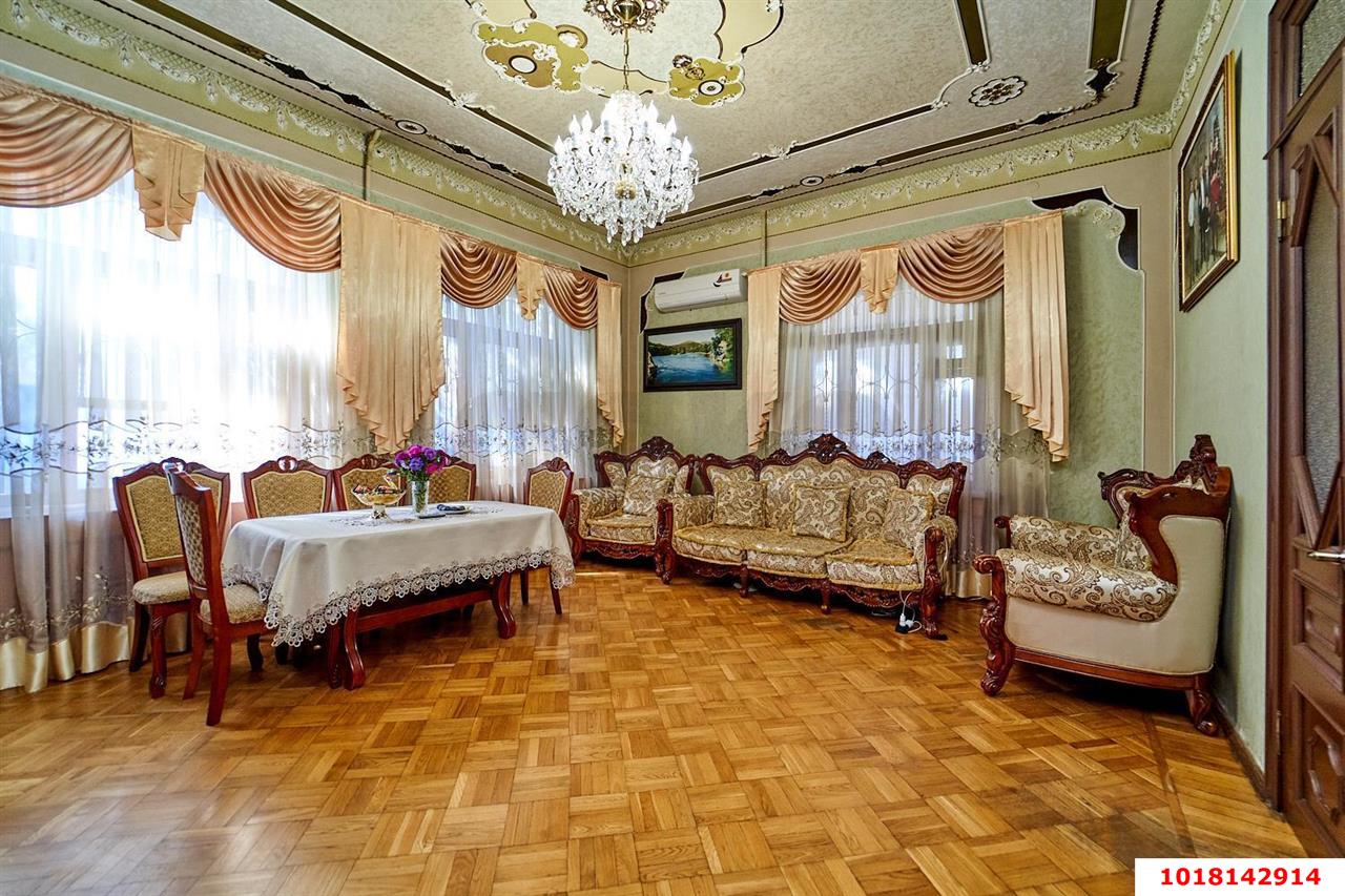 Фото №4: Дом 202&nbsp;м² + 3&nbsp;сот., 2&nbsp;эт. - Краснодар, Западный внутригородской округ, мкр. Фестивальный, ул. Каляева