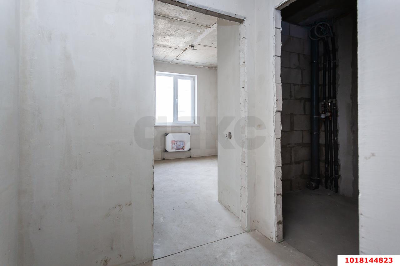Фото №10: 1-комнатная квартира 33&nbsp;м², 3/3&nbsp;эт. - Краснодар, Прикубанский внутригородской округ, мкр. жилой комплекс Новая Португалия, ул. Лиссабонская, 80к7