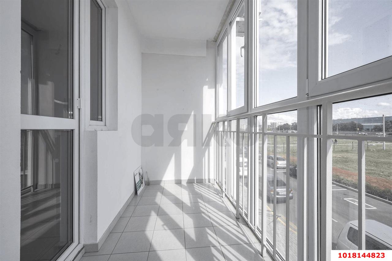 Фото №4: 1-комнатная квартира 33&nbsp;м², 3/3&nbsp;эт. - Краснодар, Прикубанский внутригородской округ, мкр. жилой комплекс Новая Португалия, ул. Лиссабонская, 80к7