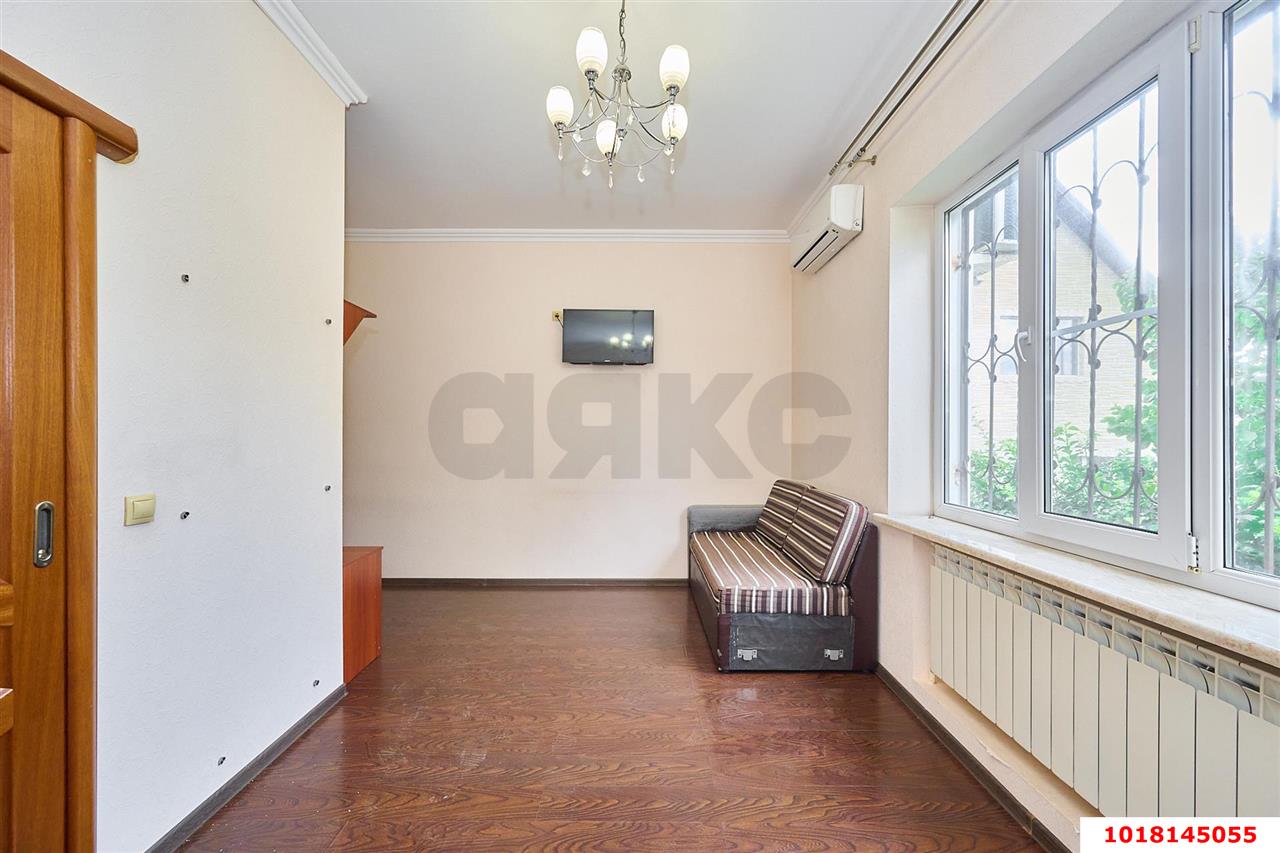 Фото №14: Отдельное здание 470&nbsp;м², 4/4&nbsp;эт. - Краснодар, Центральный внутригородской округ, мкр. Дубинка, ул. Черноморская, 47