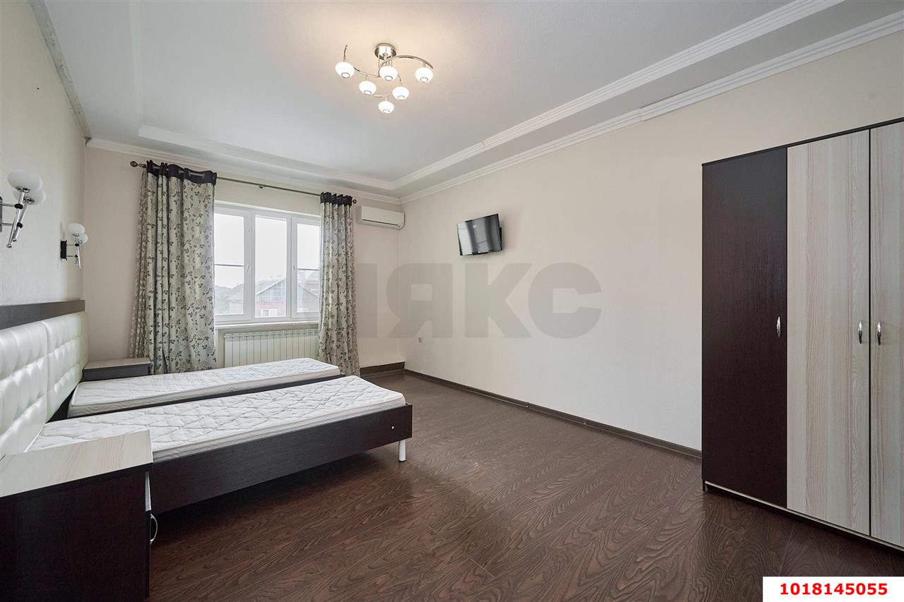Фото №21: Отдельное здание 470&nbsp;м², 4/4&nbsp;эт. - Краснодар, Центральный внутригородской округ, мкр. Дубинка, ул. Черноморская, 47