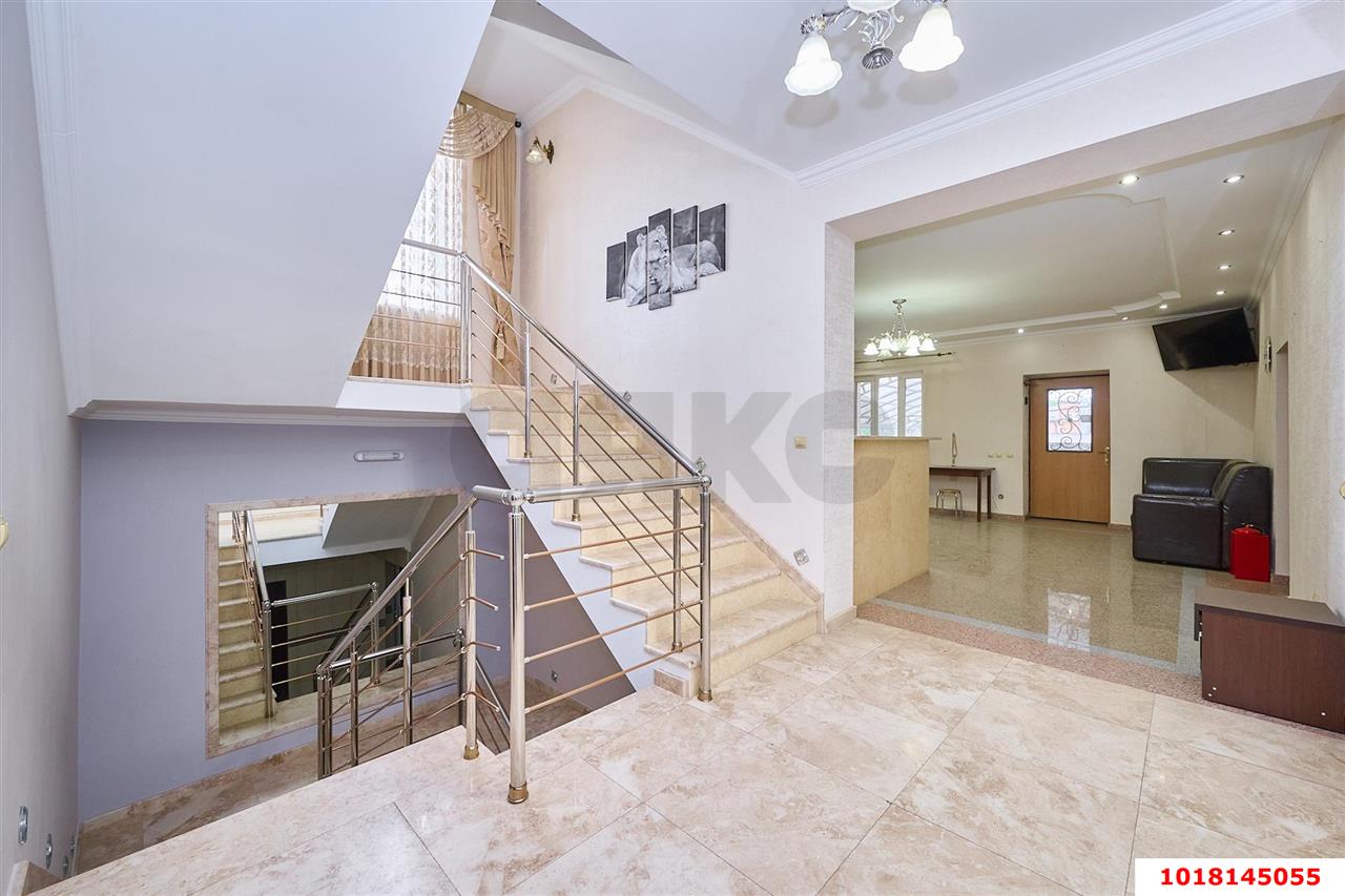 Фото №8: Отдельное здание 470&nbsp;м², 4/4&nbsp;эт. - Краснодар, Центральный внутригородской округ, мкр. Дубинка, ул. Черноморская, 47