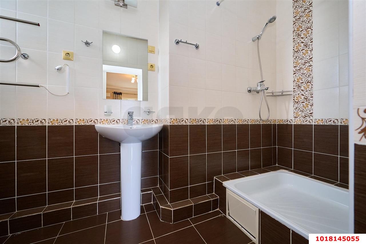 Фото №24: Отдельное здание 470&nbsp;м², 4/4&nbsp;эт. - Краснодар, Центральный внутригородской округ, мкр. Дубинка, ул. Черноморская, 47