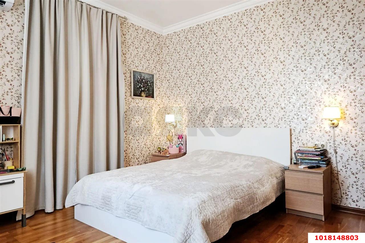 Фото №4: 3-комнатная квартира 80&nbsp;м², 14/16&nbsp;эт. - Краснодар, Западный внутригородской округ, мкр. Юбилейный, ул. 70-летия Октября, 1/4