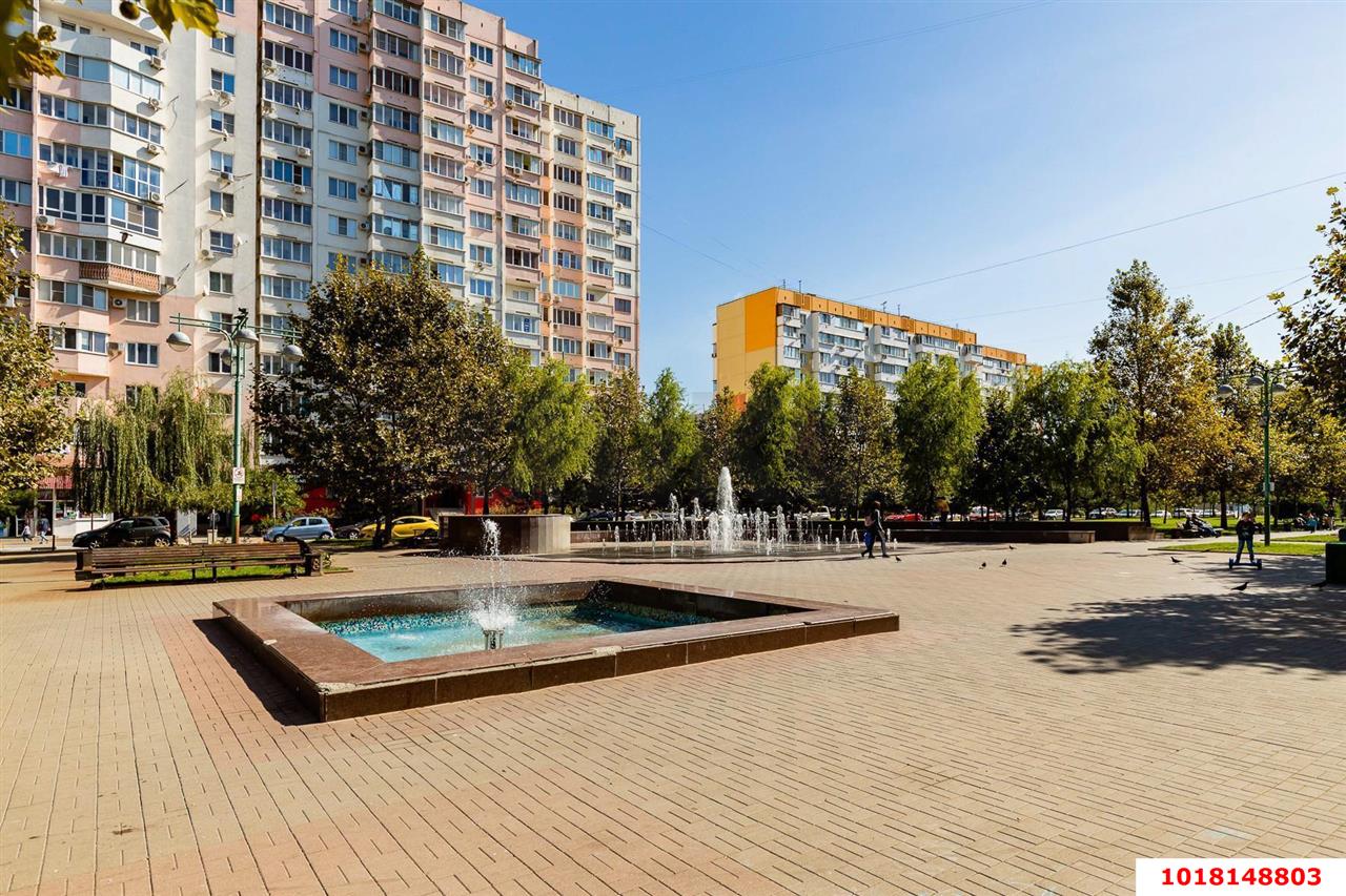 Фото №16: 3-комнатная квартира 80&nbsp;м², 14/16&nbsp;эт. - Краснодар, Западный внутригородской округ, мкр. Юбилейный, ул. 70-летия Октября, 1/4
