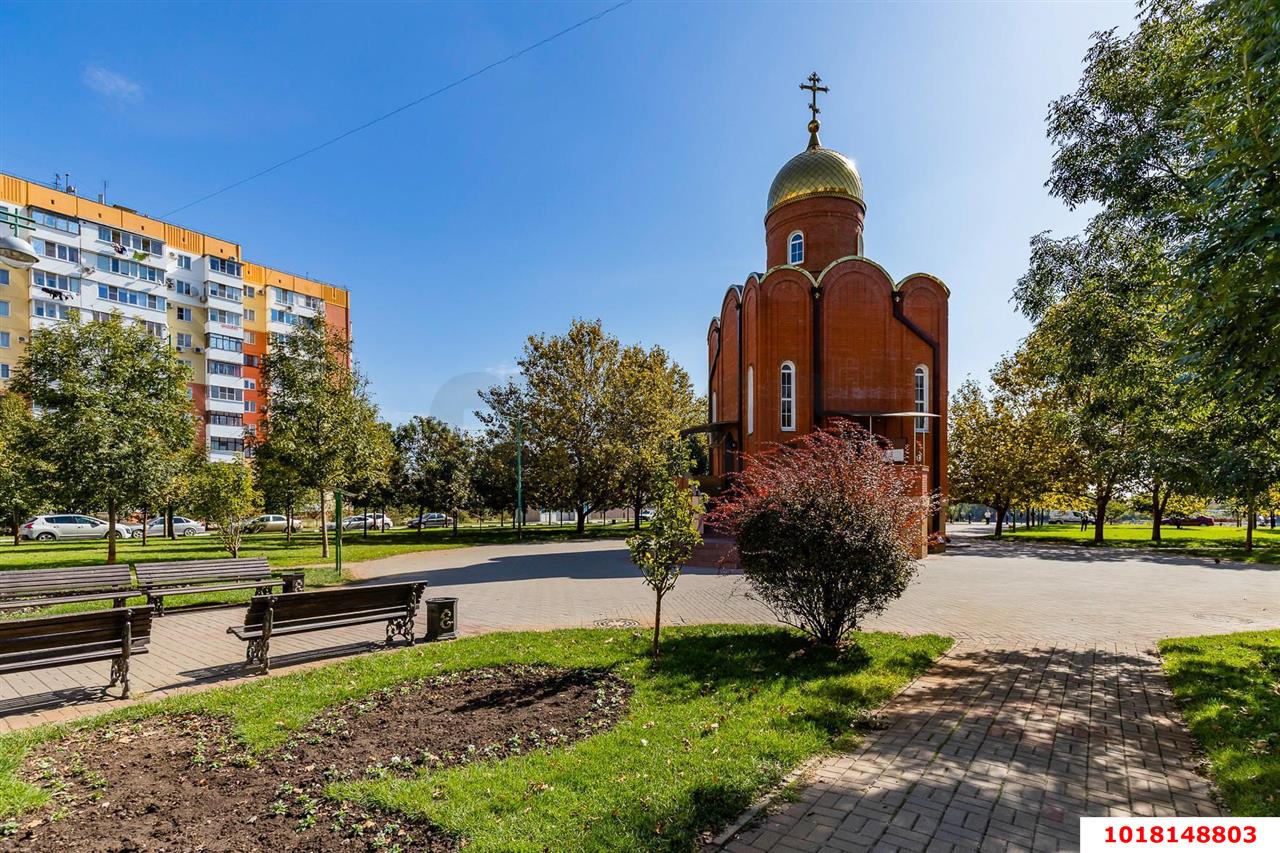 Фото №19: 3-комнатная квартира 80&nbsp;м², 14/16&nbsp;эт. - Краснодар, Западный внутригородской округ, мкр. Юбилейный, ул. 70-летия Октября, 1/4