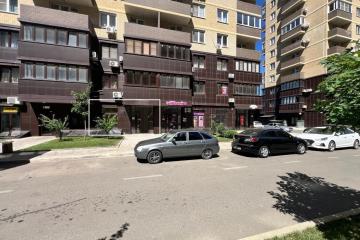 Фото №1: Торговое помещение 46 м², 1/16 эт. - Краснодар, мкр. жилой комплекс Ракурс, ул. имени Героя Ростовского, 8к6