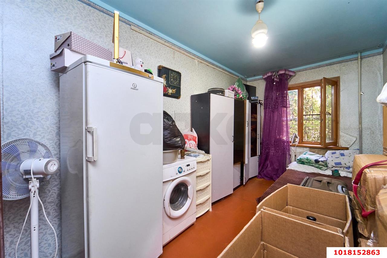 Фото №3: 3-комнатная квартира 58&nbsp;м², 1/5&nbsp;эт. - Краснодар, Центральный внутригородской округ, мкр. Черёмушки, ул. Айвазовского, 118