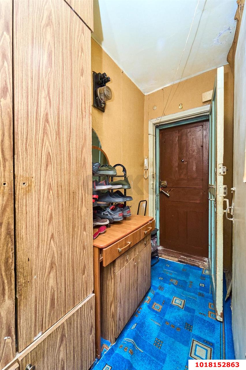 Фото №9: 3-комнатная квартира 58&nbsp;м², 1/5&nbsp;эт. - Краснодар, Центральный внутригородской округ, мкр. Черёмушки, ул. Айвазовского, 118