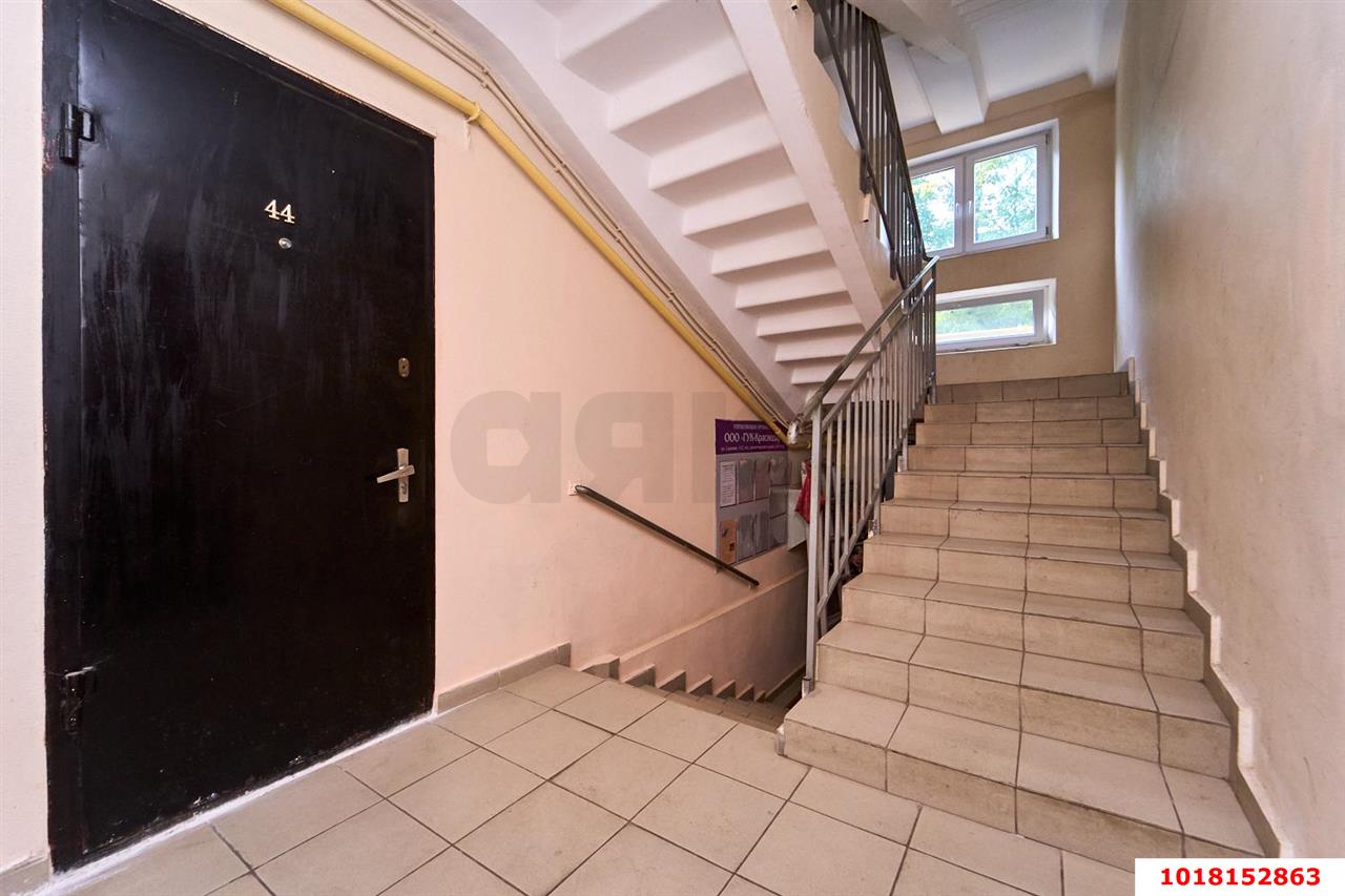Фото №12: 3-комнатная квартира 58&nbsp;м², 1/5&nbsp;эт. - Краснодар, Центральный внутригородской округ, мкр. Черёмушки, ул. Айвазовского, 118
