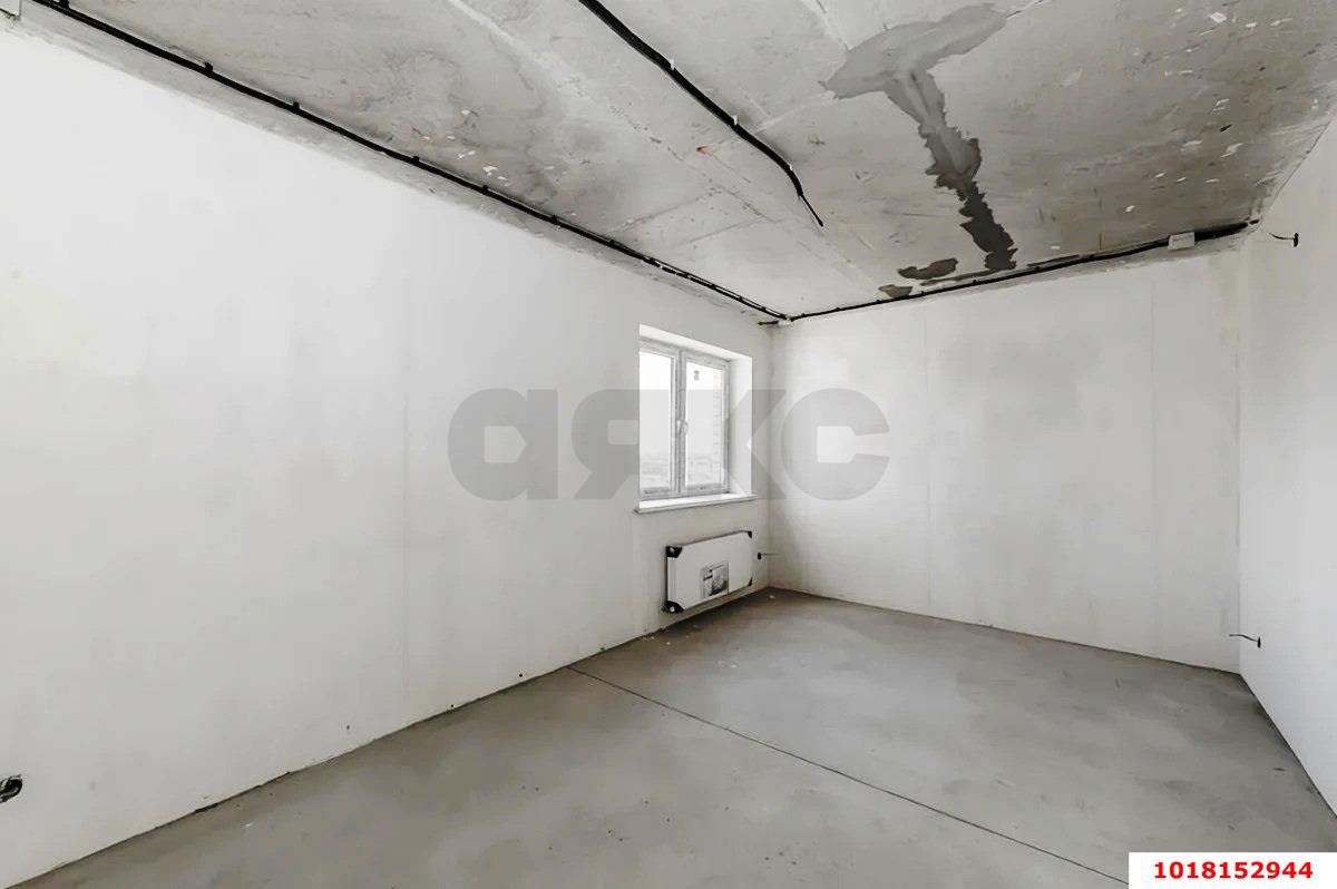 Фото №7: 3-комнатная квартира 110&nbsp;м², 3/12&nbsp;эт. - Краснодар, Прикубанский внутригородской округ, мкр. 2-я Площадка, ул. Ветеранов, 85