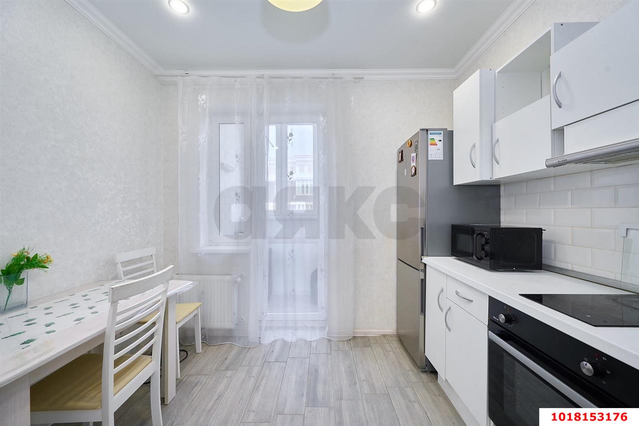 Фото №2: 1-комнатная квартира 40&nbsp;м², 8/12&nbsp;эт. - Краснодар, Прикубанский внутригородской округ, мкр. ЖК Красная Площадь, ул. Конгрессная, 21